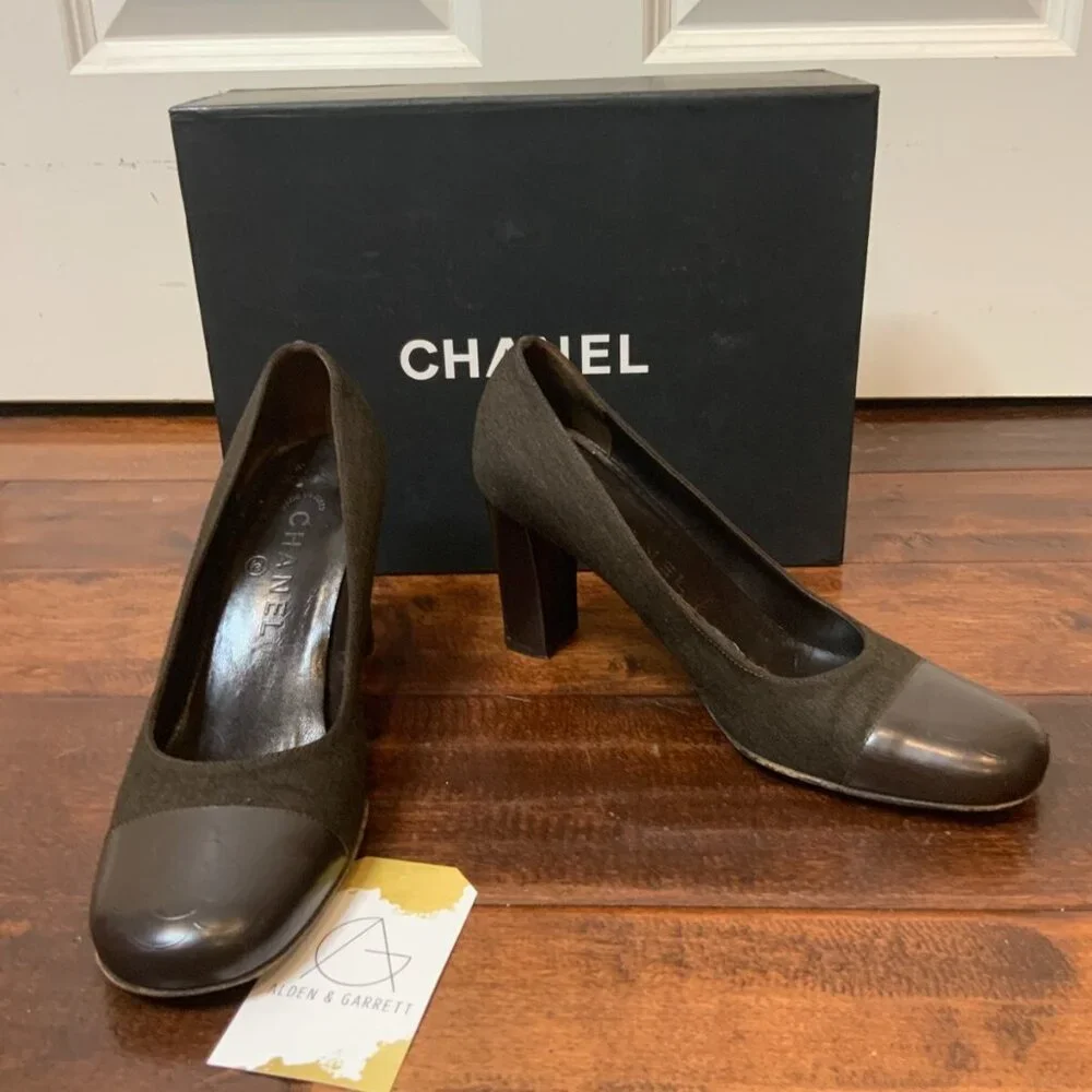 CHANEL Brown Camellia CoCo CC Wool & Leather Block Heels Pumps, Size 7.5 | 37.5